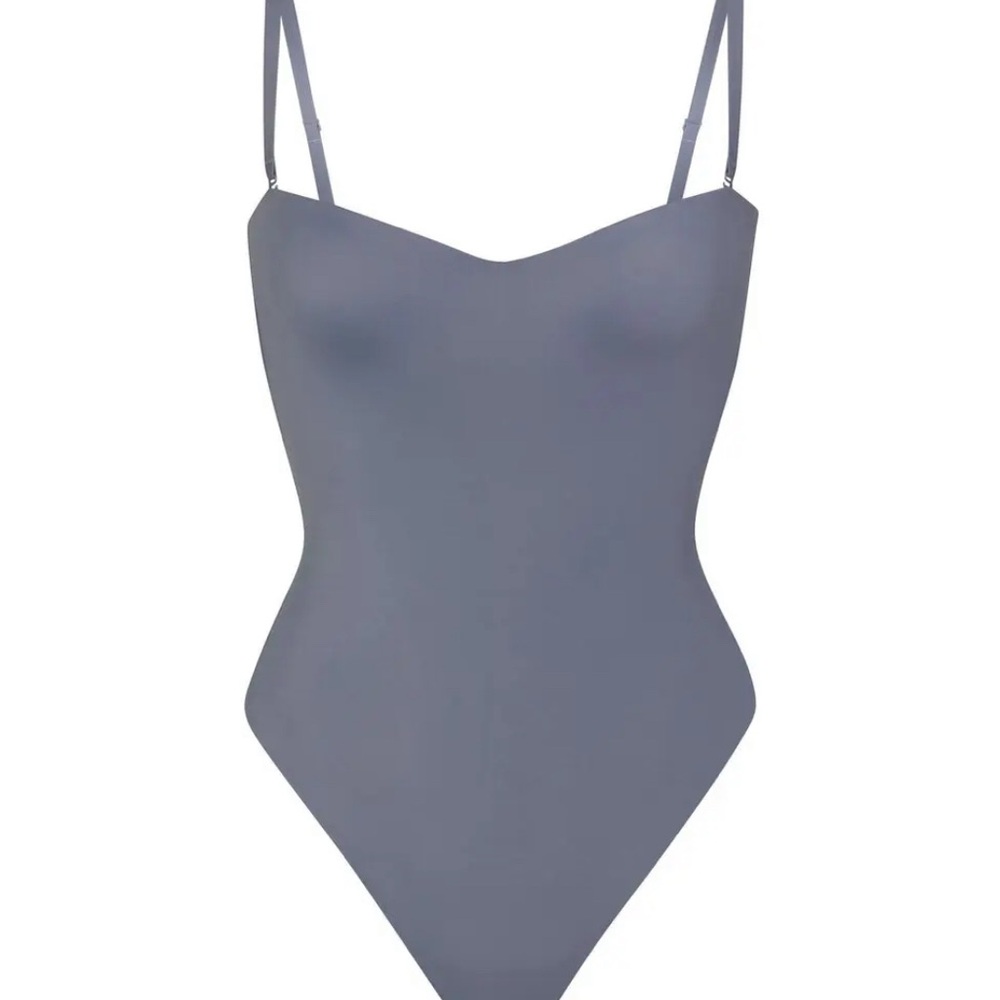 Skims contour lift bodysuit L